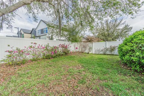 Duplex in Wesley Chapel, Florida 3 bedrooms, 159.14 sq.m. № 2402724 - photo 13