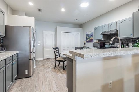 Duplex in Wesley Chapel, Florida 3 bedrooms, 159.14 sq.m. № 2402724 - photo 25