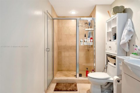 Copropriété à louer à Hallandale Beach, Floride: 1 chambre, 78.41 m2 № 1868657 - photo 21