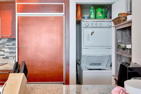 Copropriété à louer à Hallandale Beach, Floride: 1 chambre, 78.41 m2 № 1868657 - photo 19