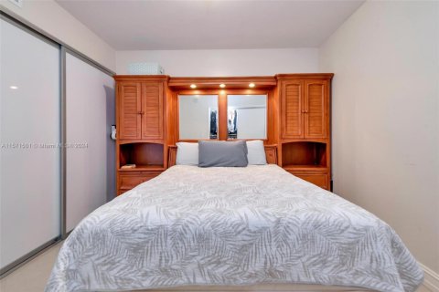 Copropriété à louer à Hallandale Beach, Floride: 1 chambre, 78.41 m2 № 1868657 - photo 24