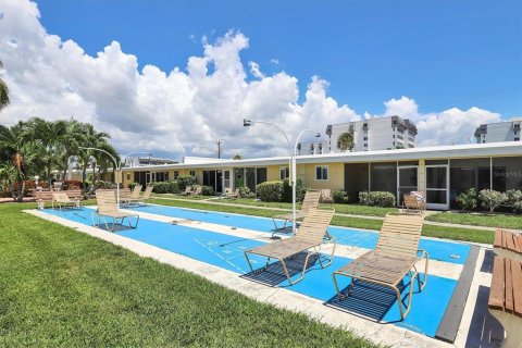 Condo in Sarasota, Florida, 1 bedroom  № 1578682 - photo 27