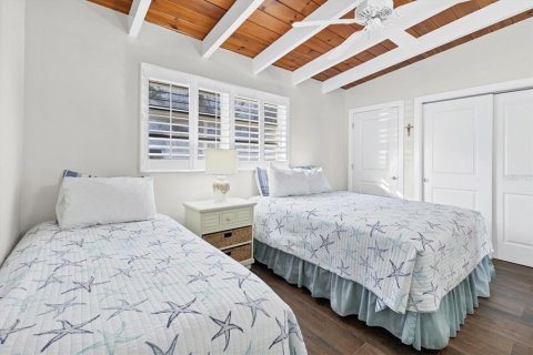 Condo in Sarasota, Florida, 1 bedroom  № 1578682 - photo 16