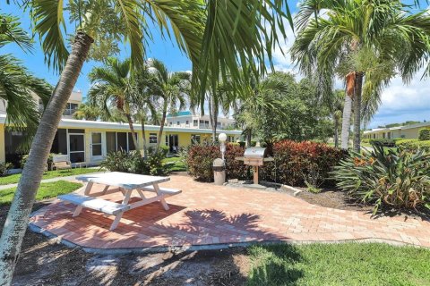 Condo in Sarasota, Florida, 1 bedroom  № 1578682 - photo 24