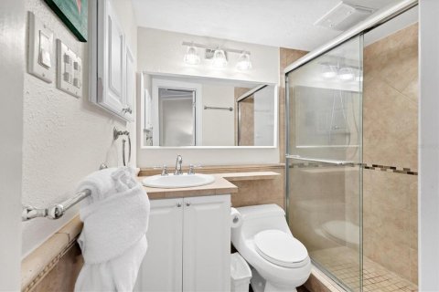 Condo in Sarasota, Florida, 1 bedroom  № 1578682 - photo 17