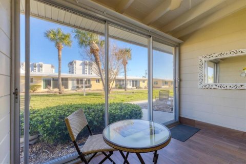 Condo in Sarasota, Florida, 1 bedroom  № 1578682 - photo 20