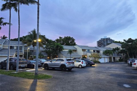Townhouse in Aventura, Florida 1 bedroom, 81.01 sq.m. № 1845755 - photo 6
