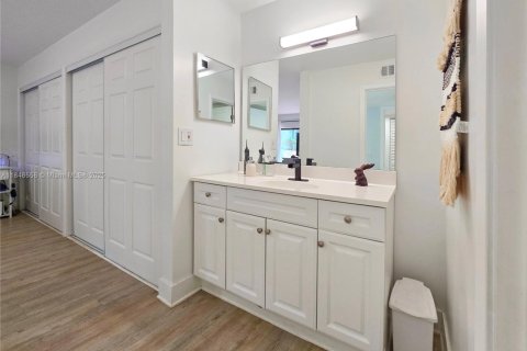 Townhouse in Aventura, Florida 1 bedroom, 81.01 sq.m. № 1845755 - photo 16