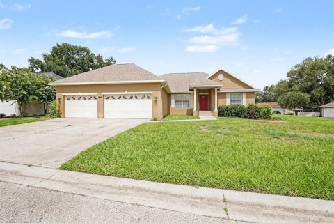 Casa en Lakeland, Florida 4 dormitorios, 157.75 m2 № 2283742