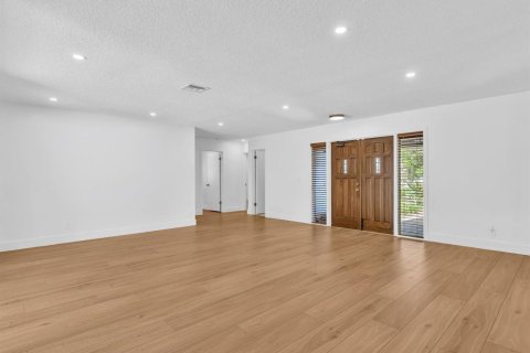 Villa ou maison à vendre à Delray Beach, Floride: 3 chambres, 169.55 m2 № 2374448 - photo 9