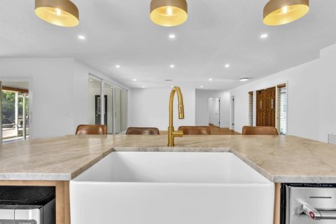 Villa ou maison à vendre à Delray Beach, Floride: 3 chambres, 169.55 m2 № 2374448 - photo 14