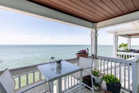 Condo in Saint Petersburg, Florida, 1 bedroom  № 2225422 - photo 12