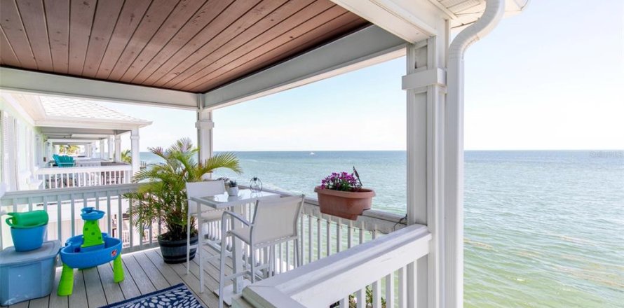 Condo in Saint Petersburg, Florida, 1 bedroom  № 2225422