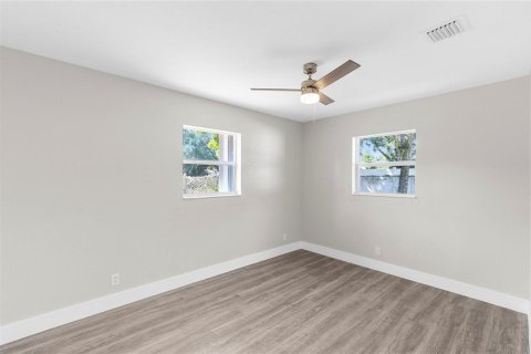 Villa ou maison à louer à Fort Lauderdale, Floride: 4 chambres, 113.53 m2 № 2261690 - photo 15