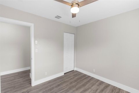 Villa ou maison à louer à Fort Lauderdale, Floride: 4 chambres, 113.53 m2 № 2261690 - photo 14