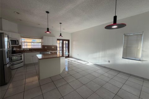 Villa ou maison à vendre à Miami, Floride: 3 chambres, 165.55 m2 № 2049018 - photo 15