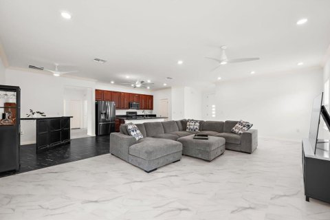 Casa en venta en Punta Gorda, Florida, 3 dormitorios, 191.94 m2 № 2129004 - foto 15