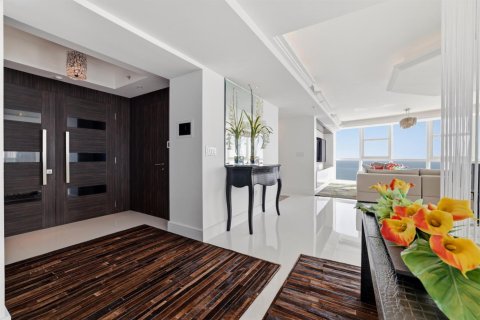 Copropriété à vendre à Sunny Isles Beach, Floride: 3 chambres, 375.79 m2 № 2250023 - photo 11