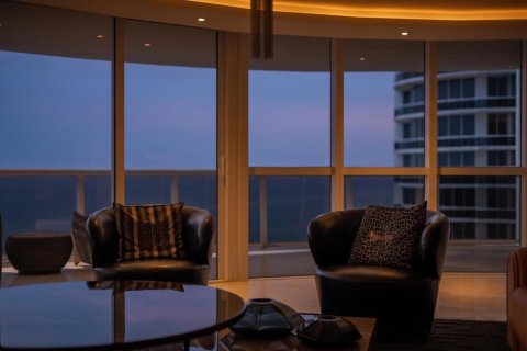 Copropriété à vendre à Sunny Isles Beach, Floride: 3 chambres, 375.79 m2 № 2250023 - photo 2