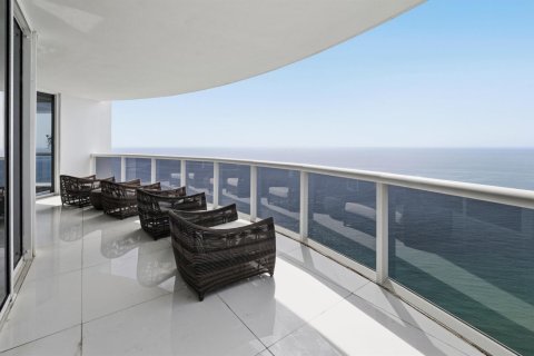 Copropriété à vendre à Sunny Isles Beach, Floride: 3 chambres, 375.79 m2 № 2250023 - photo 10