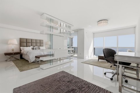 Copropriété à vendre à Sunny Isles Beach, Floride: 3 chambres, 375.79 m2 № 2250023 - photo 21