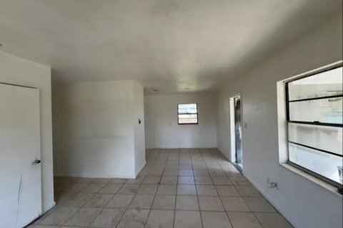 Casa en alquiler en Bartow, Florida, 3 dormitorios, 84.73 m2 № 1736408 - foto 2