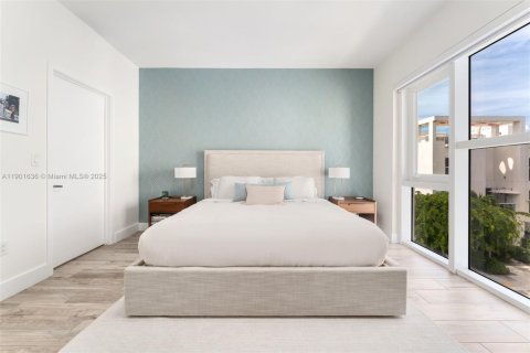 Condo in Miami, Florida, 2 bedrooms  № 1953206 - photo 17