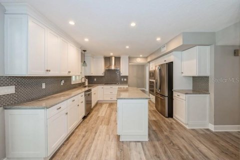 Casa en venta en Winter Springs, Florida, 4 dormitorios, 268.86 m2 № 1557090 - foto 12