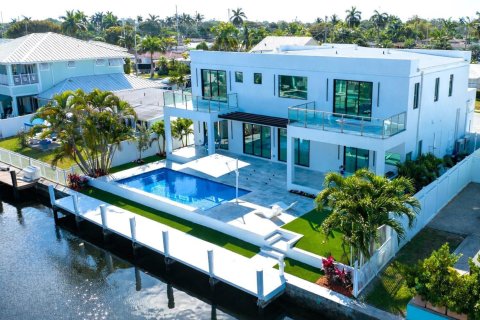 Villa ou maison à vendre à Fort Lauderdale, Floride: 6 chambres, 400.5 m2 № 2265354 - photo 4