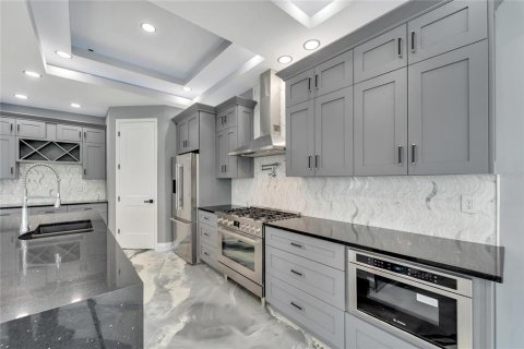 Villa ou maison à louer à Apollo Beach, Floride: 4 chambres, 308.06 m2 № 1679980 - photo 17