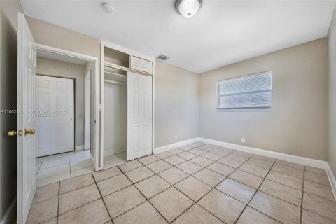 House in Sunrise, Florida 3 bedrooms, 99.03 sq.m. № 1688938 - photo 15