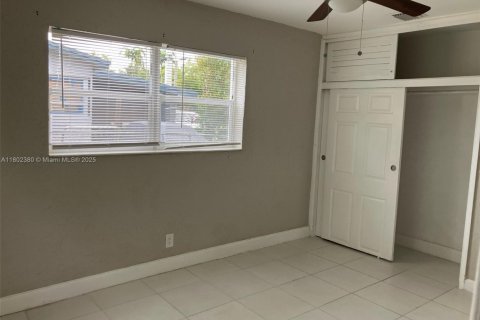 House in Sunrise, Florida 3 bedrooms, 99.03 sq.m. № 1688938 - photo 8