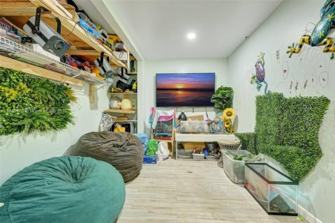 House in North Miami Beach, Florida 6 bedrooms, 367.89 sq.m. № 1479810 - photo 10