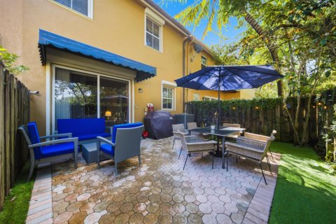 Townhouse in Miami, Florida 2 bedrooms, 139.35 sq.m. № 2428477 - photo 27