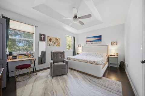 Townhouse in Miami, Florida 2 bedrooms, 139.35 sq.m. № 2428477 - photo 18