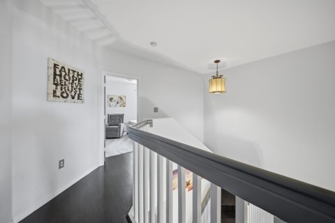 Townhouse in Miami, Florida 2 bedrooms, 139.35 sq.m. № 2428477 - photo 17