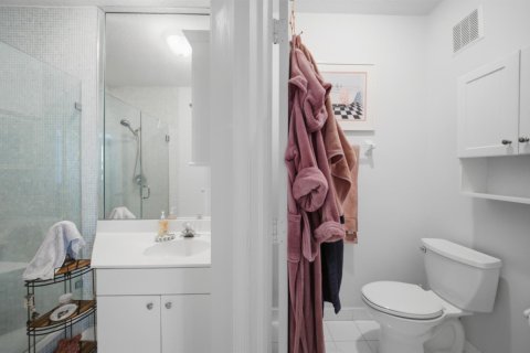 Townhouse in Miami, Florida 2 bedrooms, 139.35 sq.m. № 2428477 - photo 19