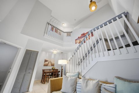 Townhouse in Miami, Florida 2 bedrooms, 139.35 sq.m. № 2428477 - photo 9