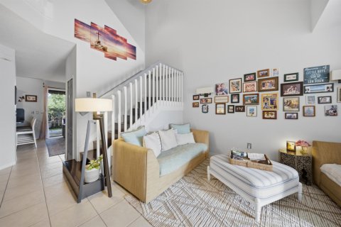 Townhouse in Miami, Florida 2 bedrooms, 139.35 sq.m. № 2428477 - photo 8