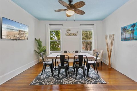 Commercial property in Saint Augustine, Florida 5 bedrooms, 286.7 sq.m. № 2222076 - photo 11
