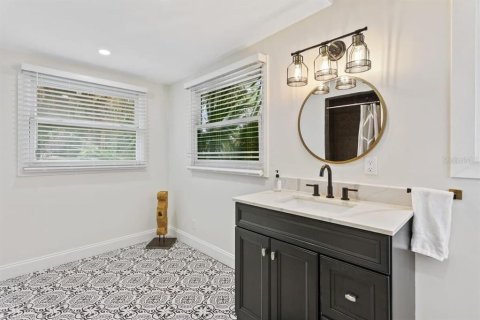Commercial property in Saint Augustine, Florida 5 bedrooms, 286.7 sq.m. № 2222076 - photo 24
