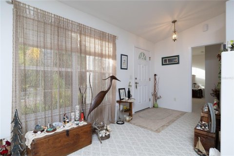 House in New Smyrna Beach, Florida 3 bedrooms, 201.78 sq.m. № 1509319 - photo 6