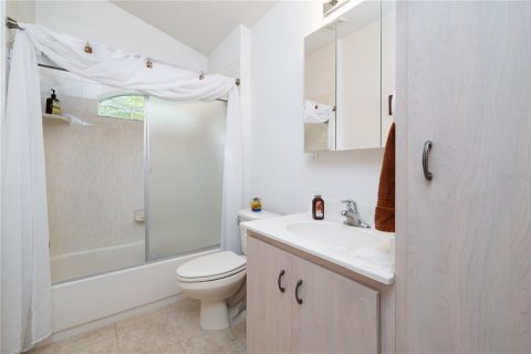 House in New Smyrna Beach, Florida 3 bedrooms, 201.78 sq.m. № 1509319 - photo 23