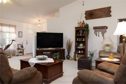 House in New Smyrna Beach, Florida 3 bedrooms, 201.78 sq.m. № 1509319 - photo 8