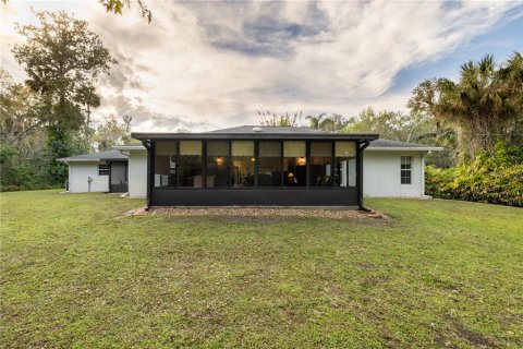 House in New Smyrna Beach, Florida 3 bedrooms, 201.78 sq.m. № 1509319 - photo 28