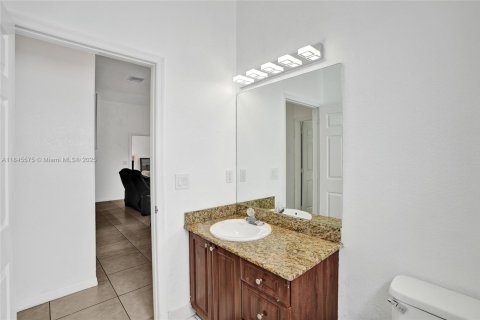 House in Fort Lauderdale, Florida 4 bedrooms, 148.46 sq.m. № 1842454 - photo 16