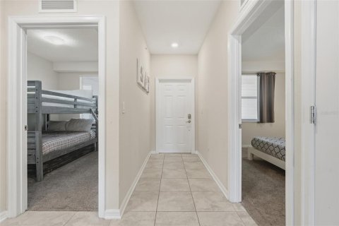 Купить кондоминиум в Киссимми, Флорида 5 комнат, 110.18м2, № 2236510 - фото 10