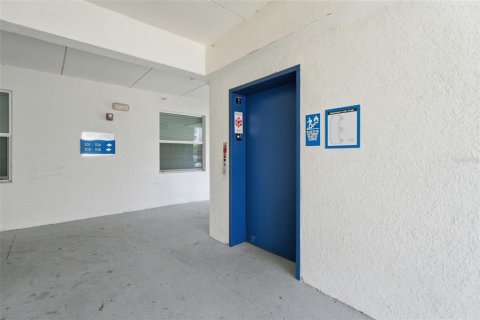 Купить кондоминиум в Киссимми, Флорида 5 комнат, 110.18м2, № 2236510 - фото 7