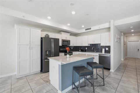 Купить кондоминиум в Киссимми, Флорида 5 комнат, 110.18м2, № 2236510 - фото 17
