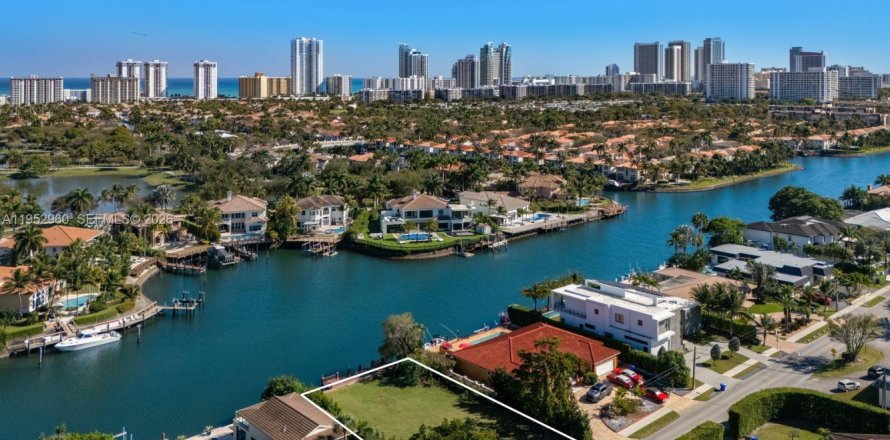 Дом в Холливуд, Флорида 6 спален № 2023419